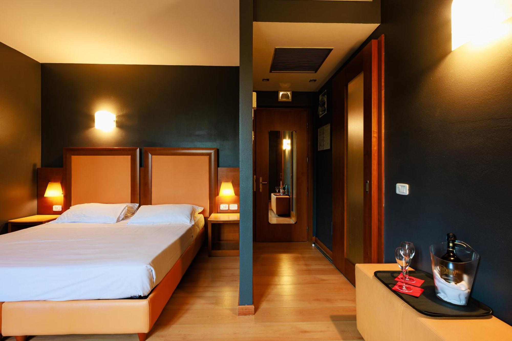 Hotel Villa Delle Rose - Malpensa Oleggio Luaran gambar
