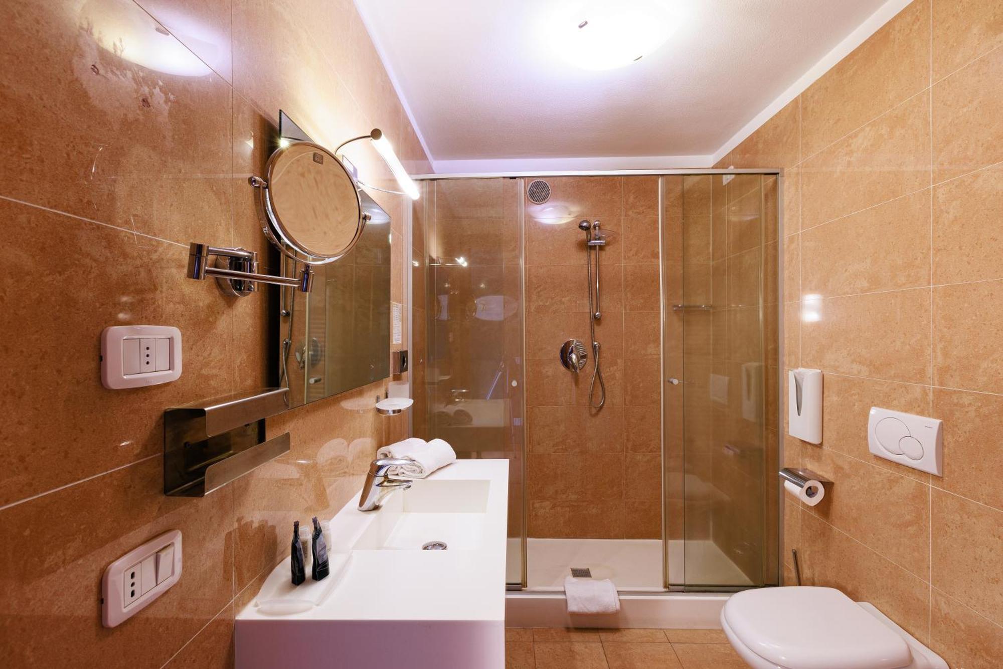 Hotel Villa Delle Rose - Malpensa Oleggio Luaran gambar