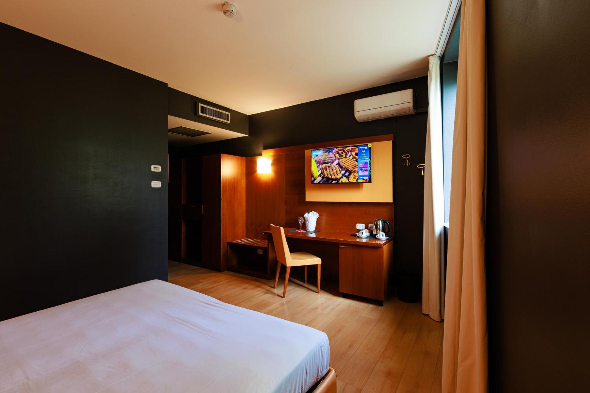 Hotel Villa Delle Rose - Malpensa Oleggio Luaran gambar