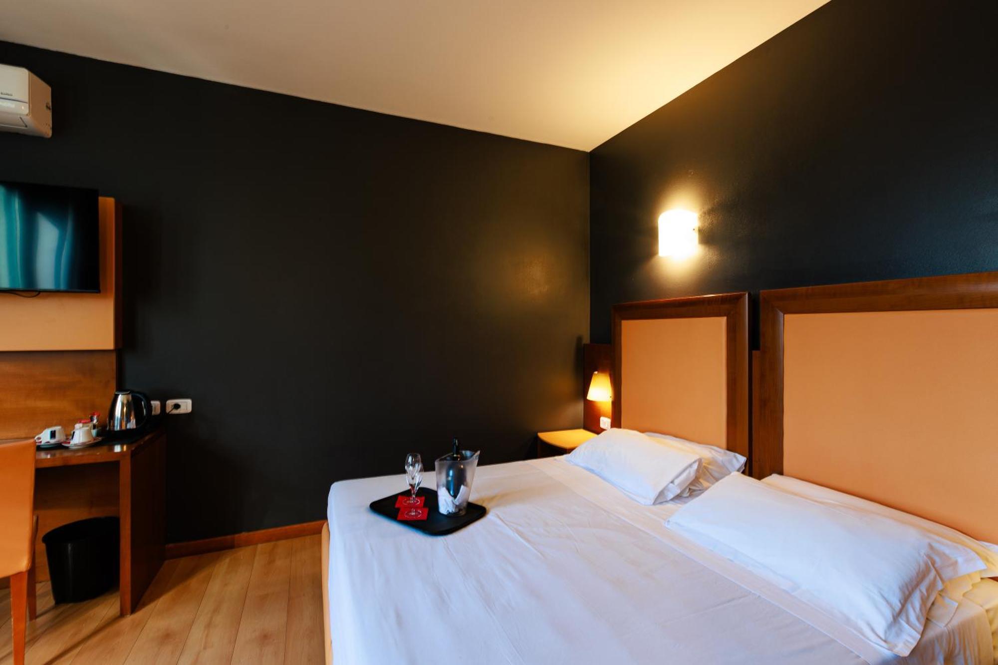 Hotel Villa Delle Rose - Malpensa Oleggio Luaran gambar