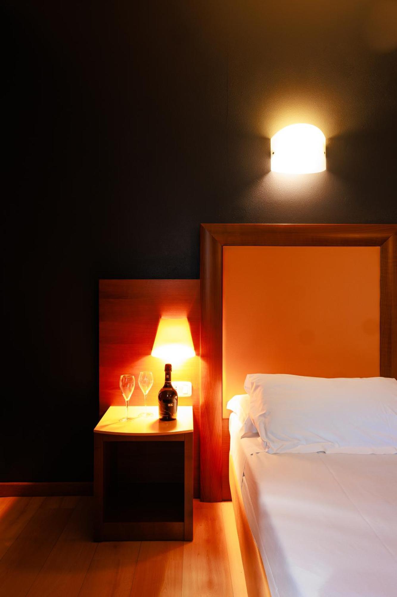 Hotel Villa Delle Rose - Malpensa Oleggio Luaran gambar