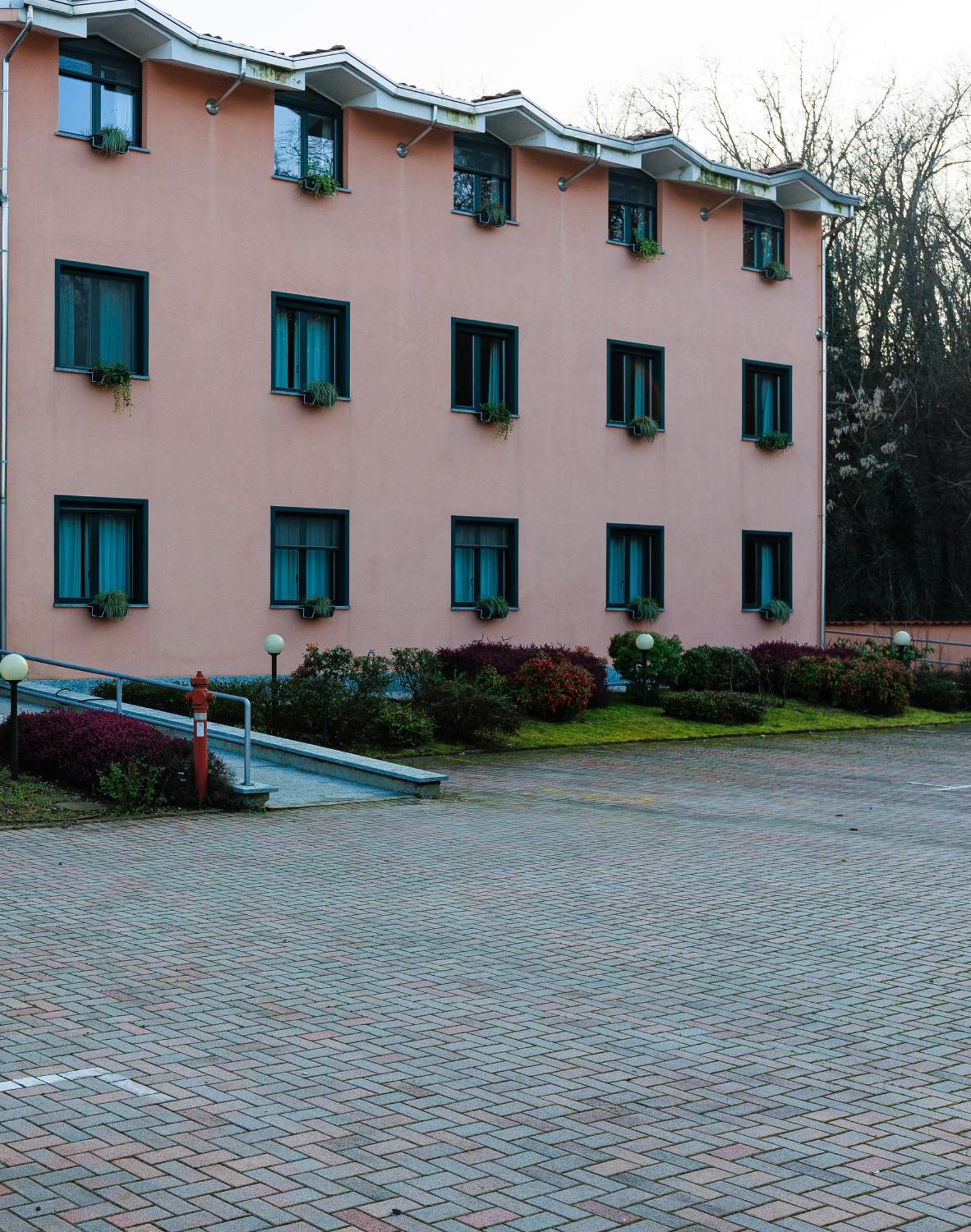 Hotel Villa Delle Rose - Malpensa Oleggio Luaran gambar
