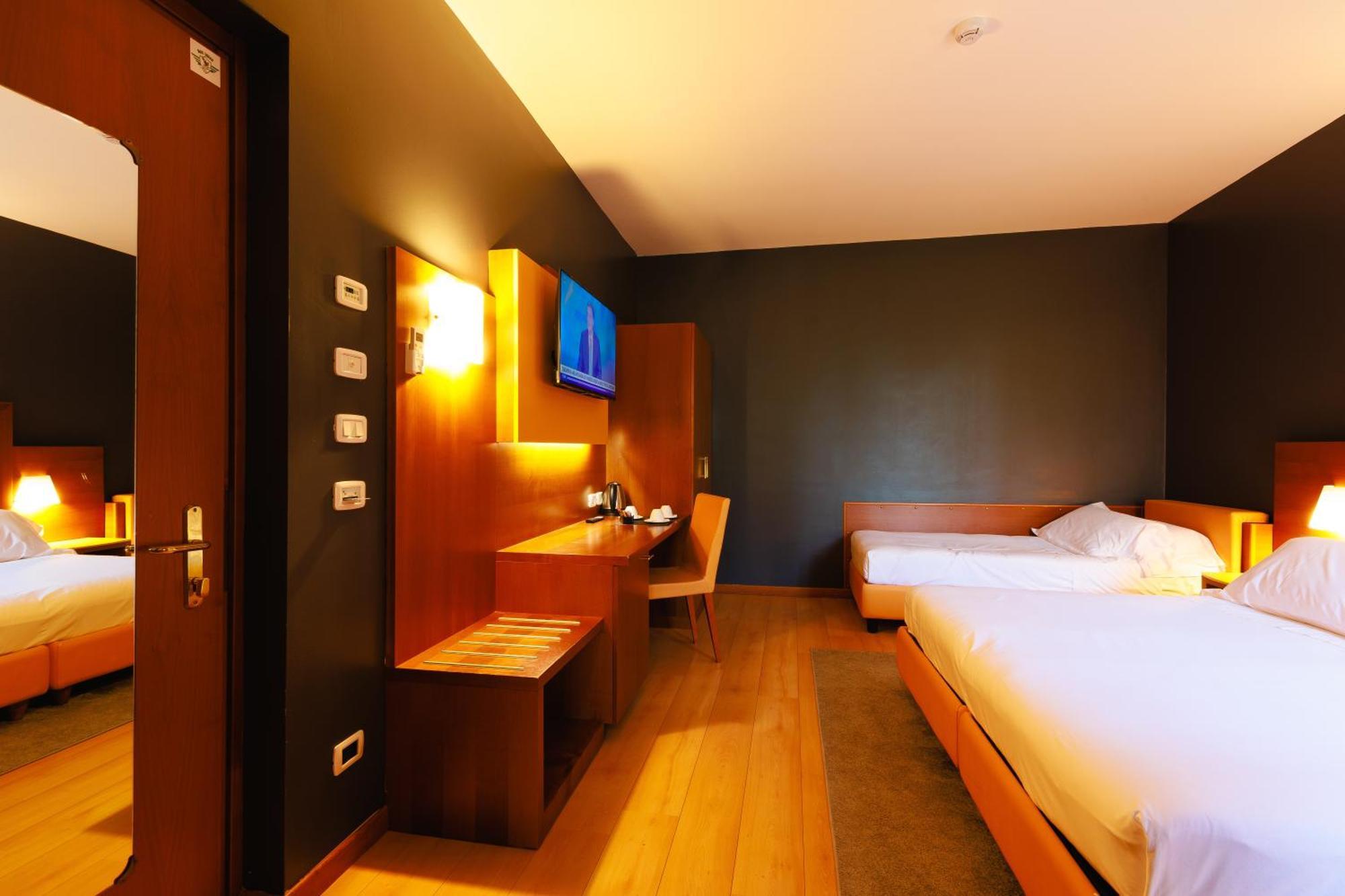 Hotel Villa Delle Rose - Malpensa Oleggio Luaran gambar
