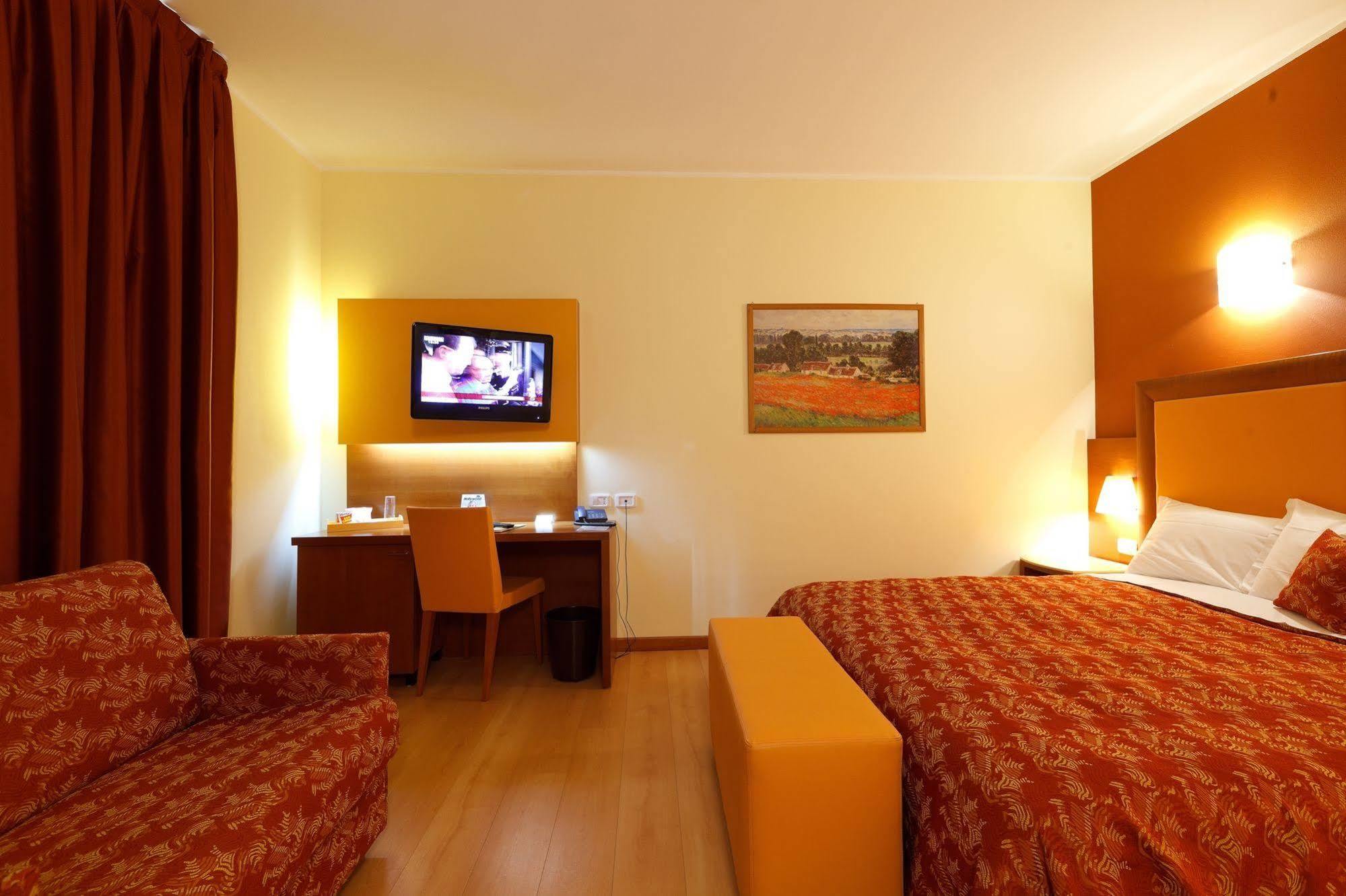 Hotel Villa Delle Rose - Malpensa Oleggio Luaran gambar