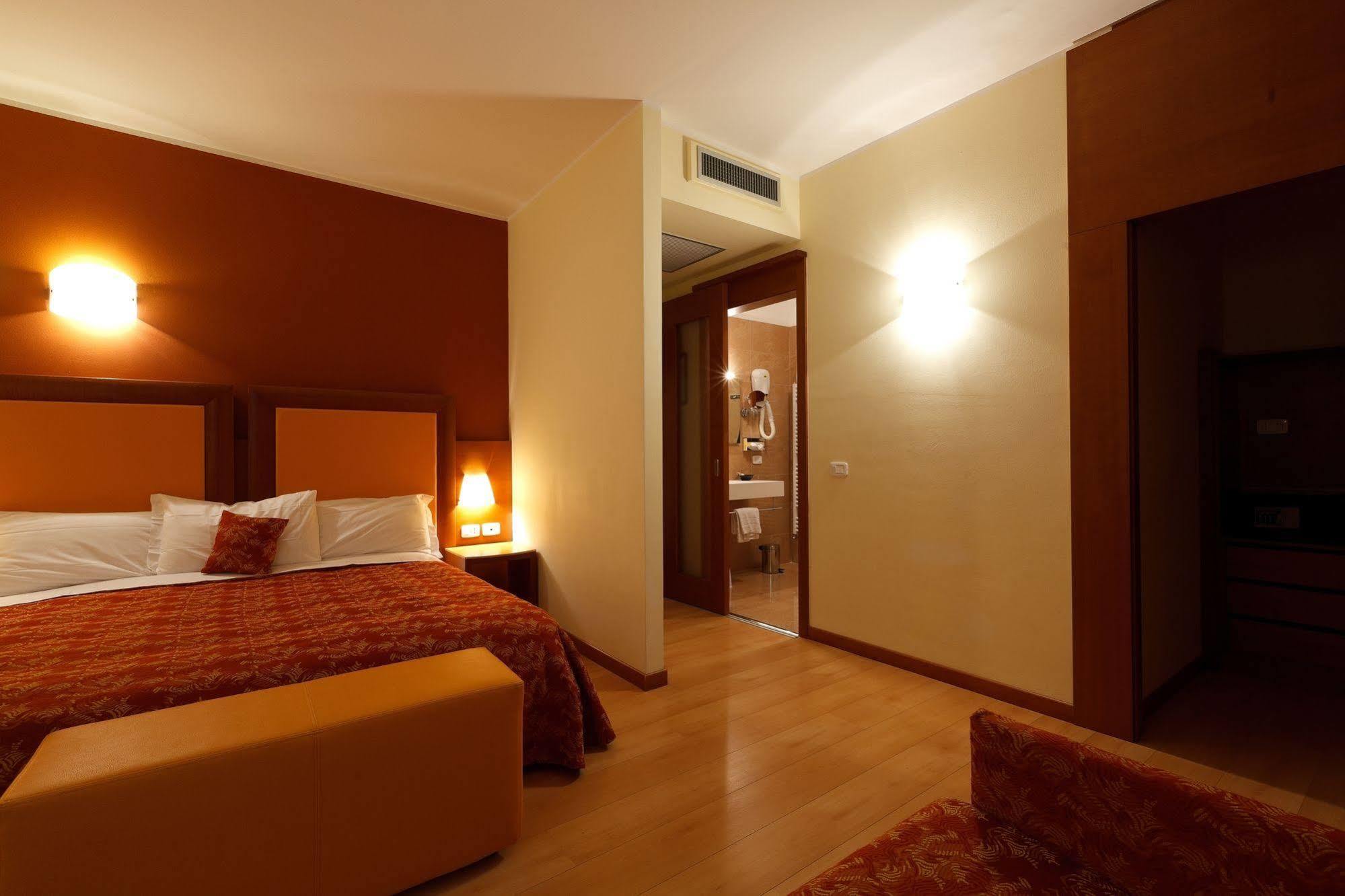 Hotel Villa Delle Rose - Malpensa Oleggio Luaran gambar