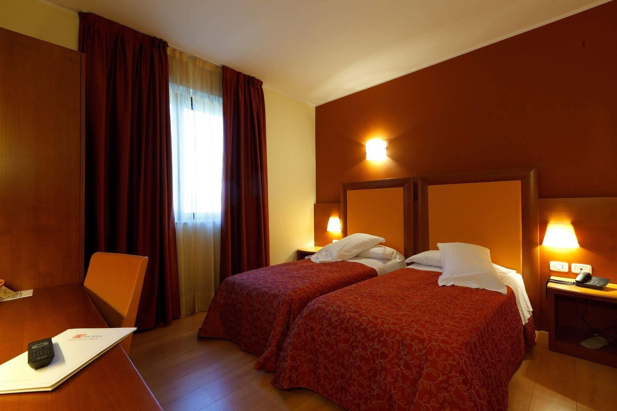 Hotel Villa Delle Rose - Malpensa Oleggio Luaran gambar